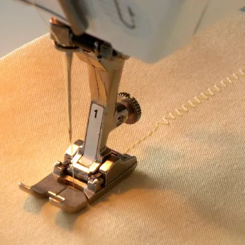 #1 Reverse Pattern/Zig Zag Presser Foot for Bernina