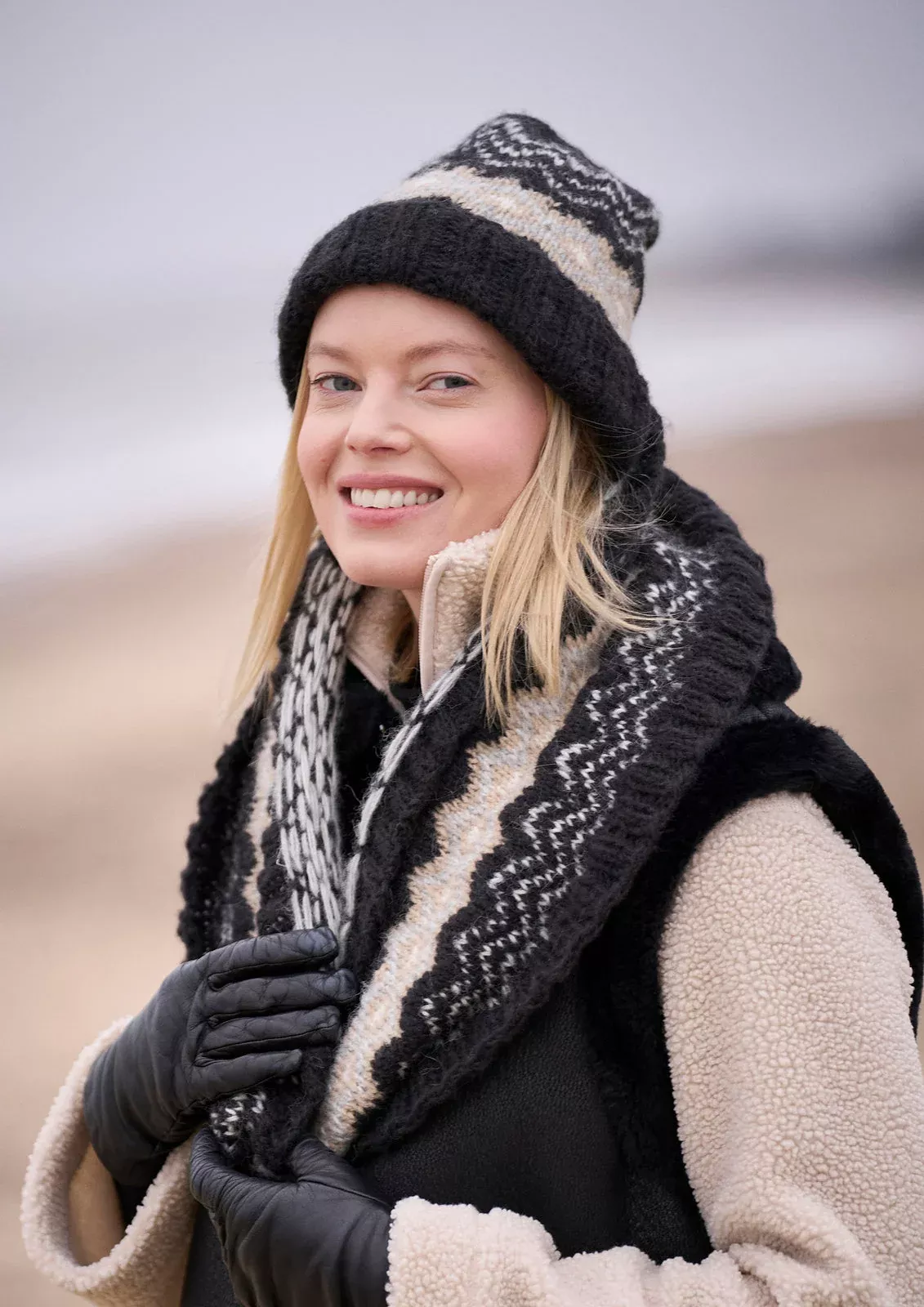 A Rowan Mode Alpaca Cotton Pattern - Coast Hat & Snood (PDF)