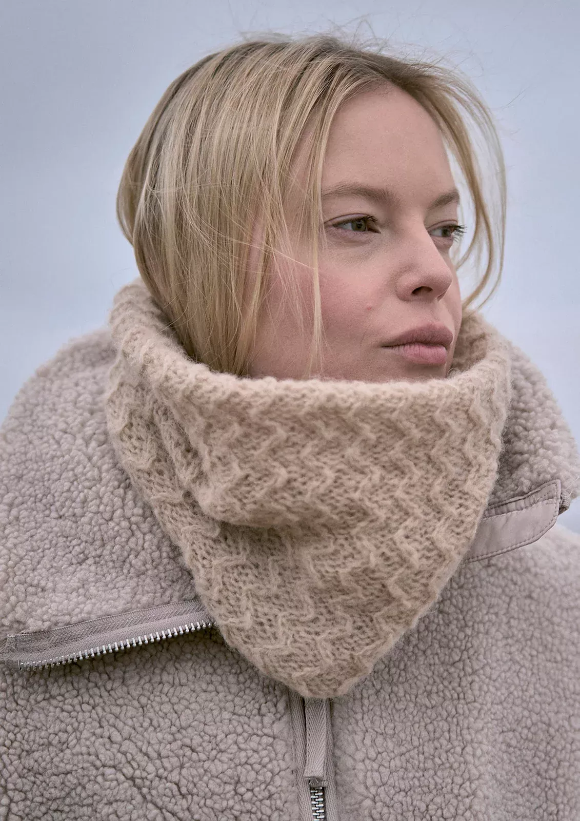 A Rowan Mode Alpaca Haze Pattern - Shoal + Metton Cowl (PDF)