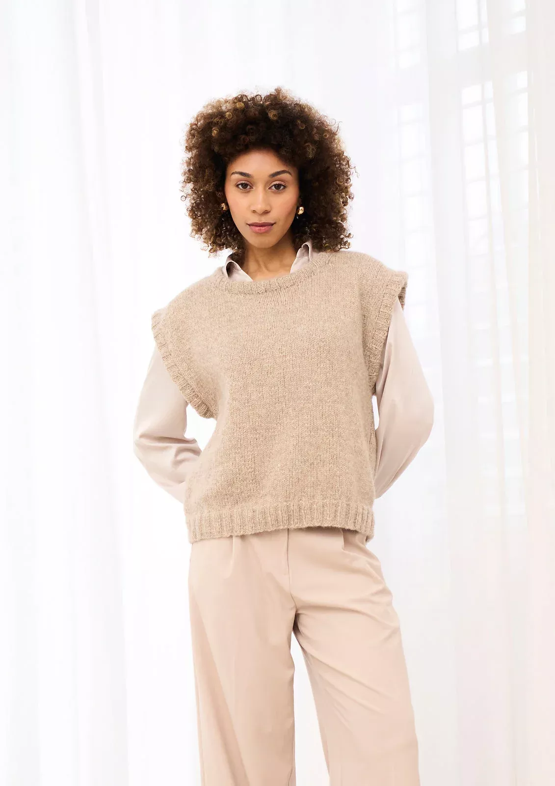 A Rowan Mode Softest Alpaca Pattern - Bury Vest (PDF)