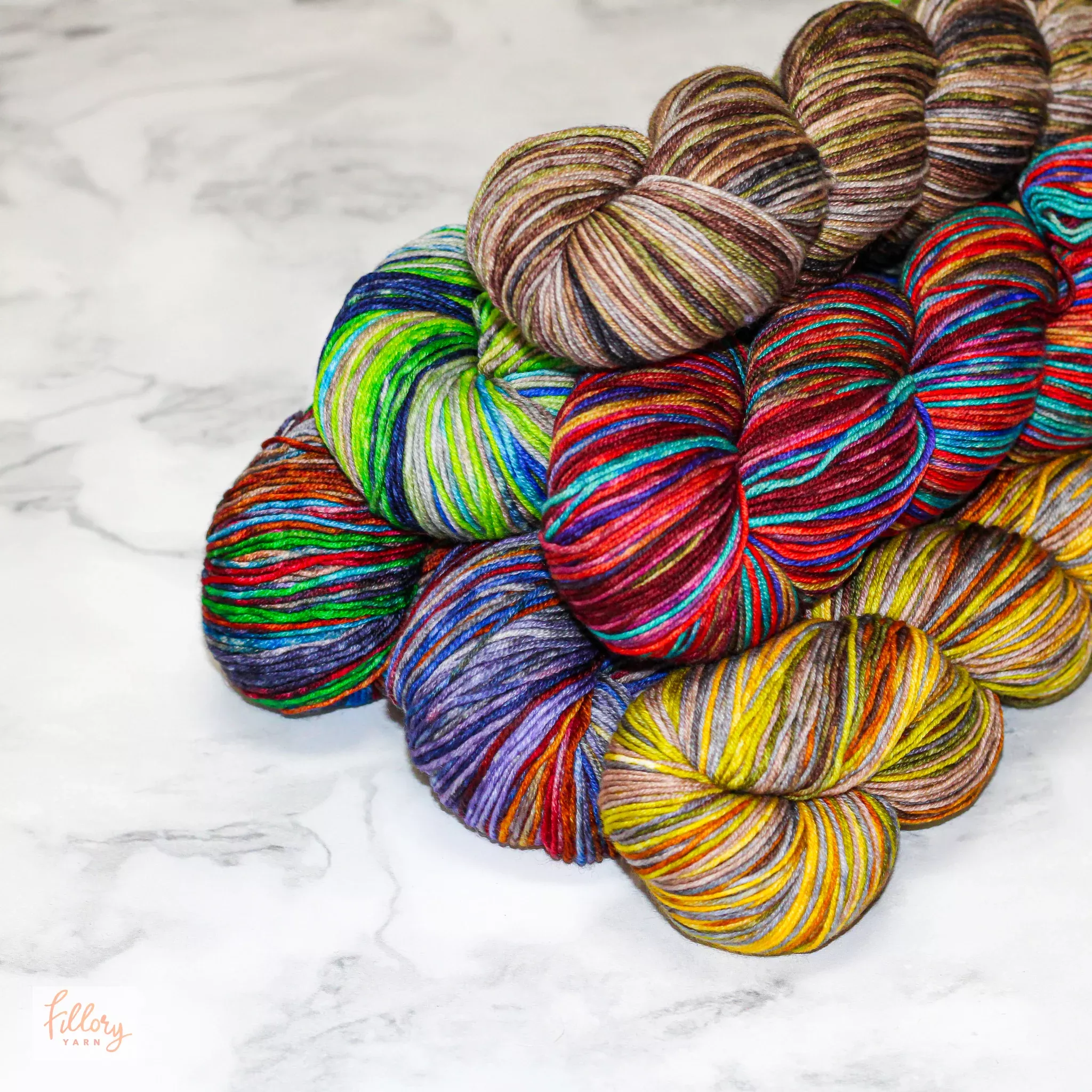 Urth Yarns Uneek Fingering Merino Knitting Yarn